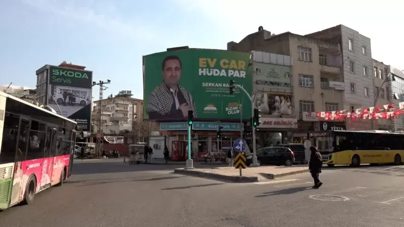 HÜDA PAR Batman adayı Ramanlı’dan Kürt tarihi enstitüsü ve kadınlar için pazar vaadi