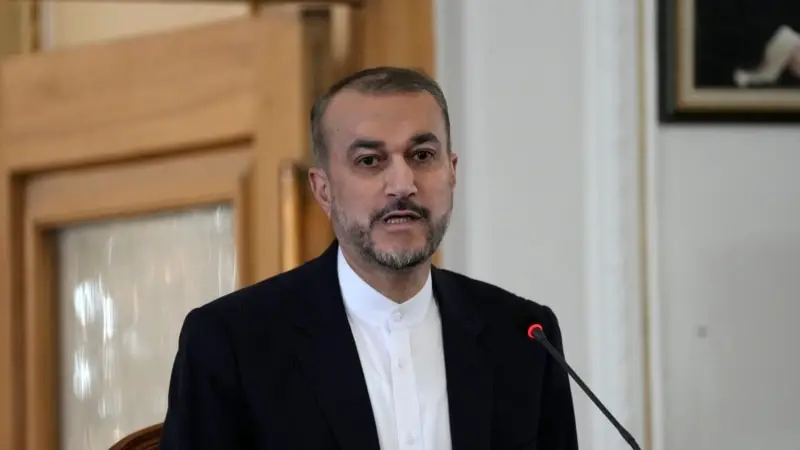 İran Dışişleri Bakanı AB yaptırımlarını 'üzüntü verici' olarak nitelendirdi