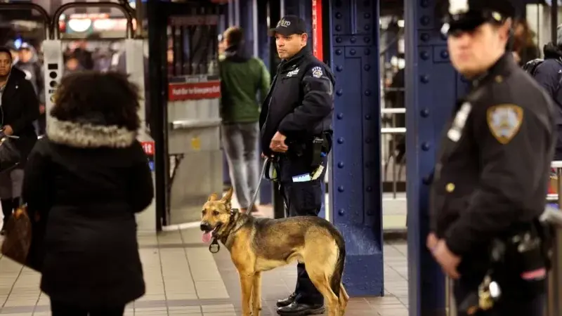 “New York Metrosu’nda işlenen suçlar azalsa da tehlike hala büyük”