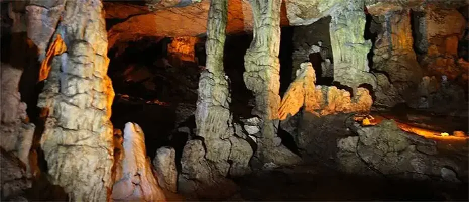 Tokat'ta Ballıca Mağarası'nı bayram tatilinde 16 bin 200 kişi gezdi