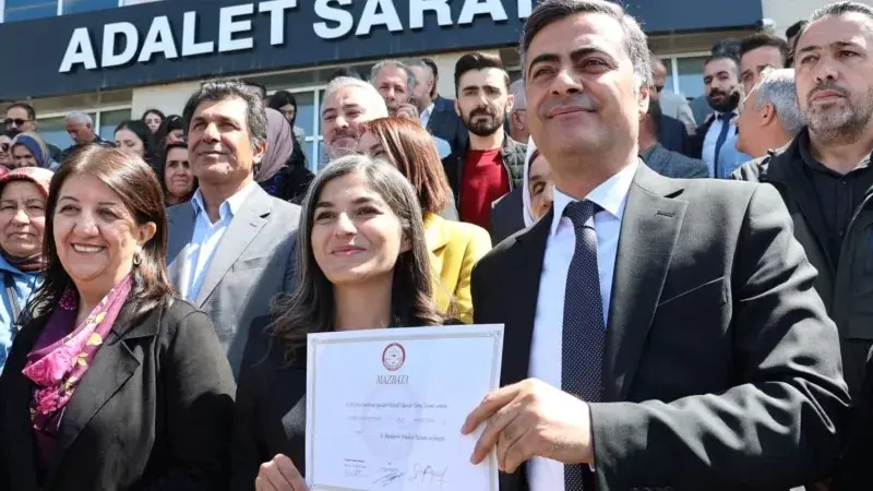 Zeydan mazbatasını aldı