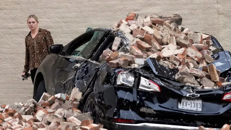 ABD'de hortum ve fırtınalar geniş çapta hasara yol açtı; 14 can kaybı, çok sayıda yaralı var