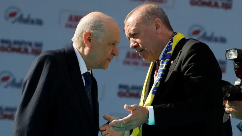Ankara’da “siyasete komplo” gerilimi
