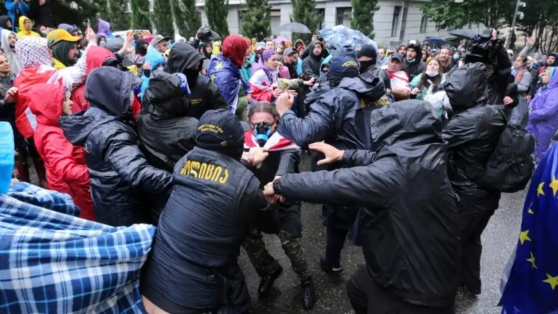 Gürcistan’da “yabancı etki ajanları” yasa tasarısı protestoları sürüyor
