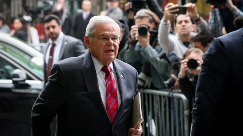 New Jersey Senatörü Robert Menendez’in yolsuzluk davası jüri seçimiyle başladı
