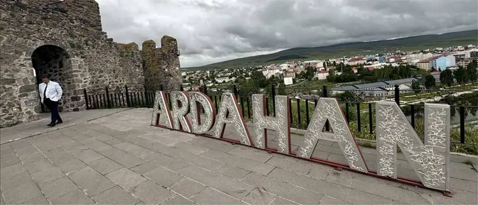 Ardahan Kalesi'ni bayram tatilinde 24 bin 397 turist ziyaret etti