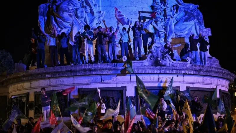 İlk kez bir merkez sağ parti aşırı sağ ile seçim ittifakı çağrısı yaptı