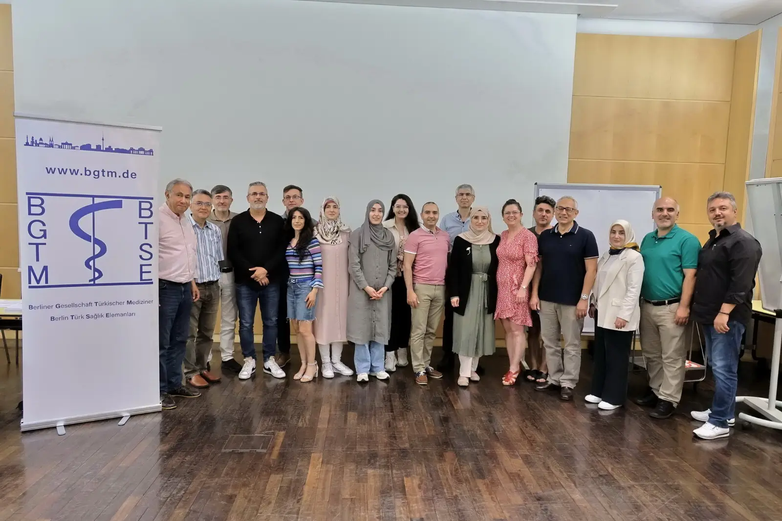 Berlin Türk Sağlık Elemanları Derneği Yeni Yönetimini Seçti
