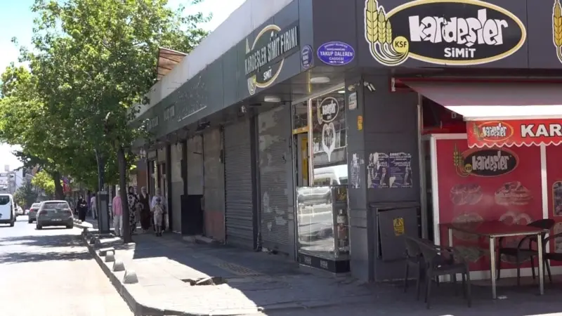 Gaziantep’te Suriyeli sığınmacıların yoğun yaşadığı mahallelerde sessizlik hakim: Suriyeliler işyerlerini açmadı