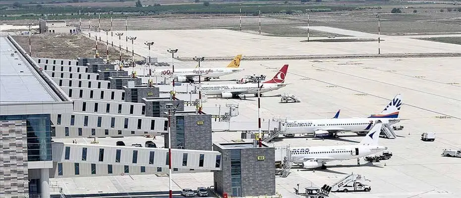 Çukurova Uluslararası Havalimanı'na ilk yolcu uçağı indi
