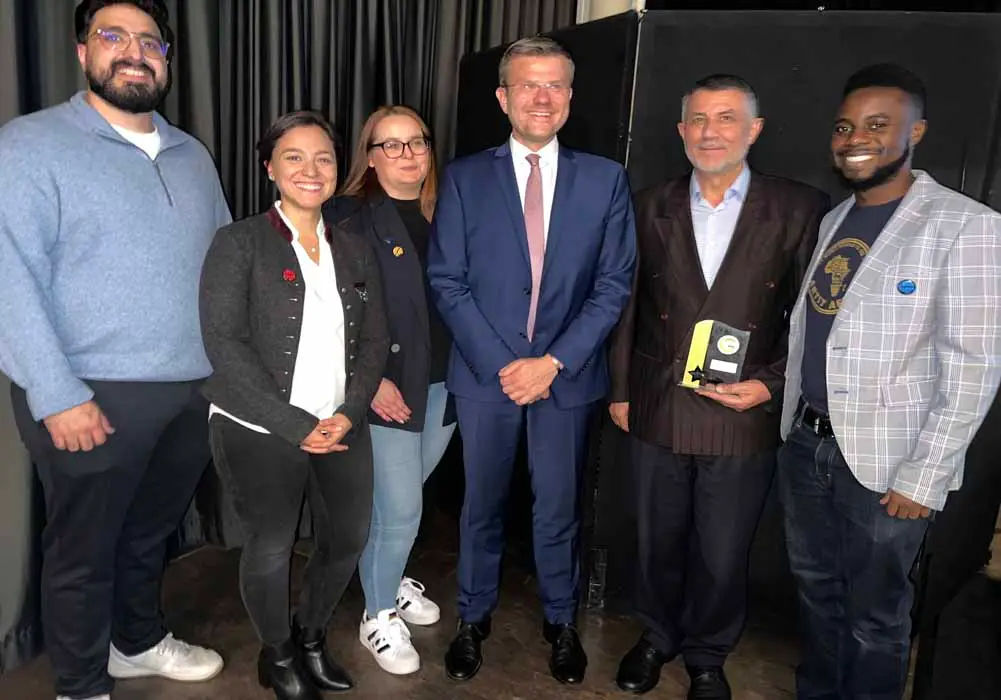Global Veliler Derneği 20. Yılını Kutladı