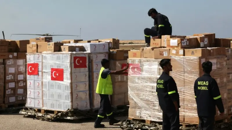 Türk STK’lar Lübnan’a 1300 ton insani yardım malzemesi göndermeye hazırlanıyor