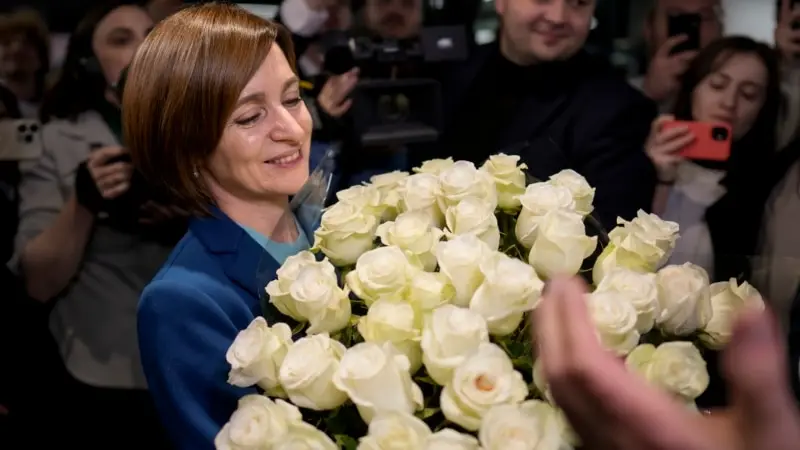 Moldova'nın Batı yanlısı Cumhurbaşkanı Sandu, ikinci turu kazandı
