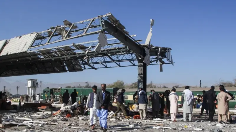 Pakistan'da intihar saldırısında en az 26 can kaybı