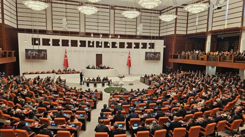 Muhalefet ve gazeteci örgütlerinden “geri çekin” talebi