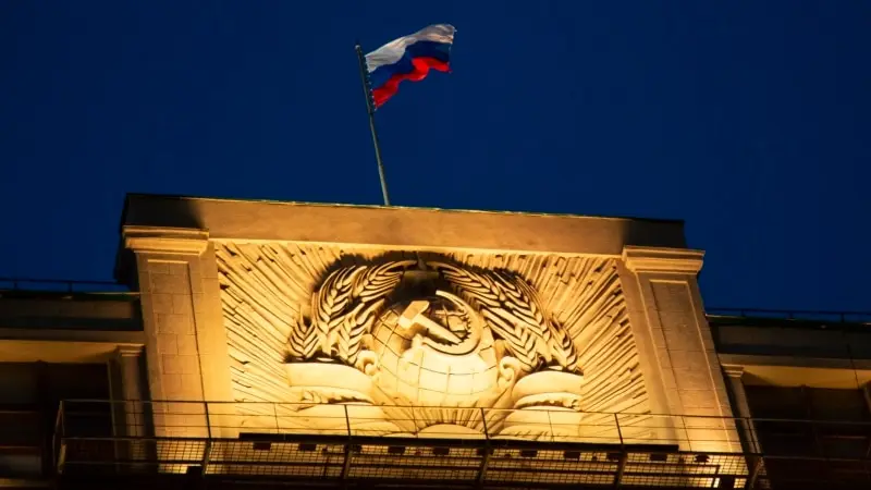 Rus Parlamentosu, yurt dışında yaşayan ünlü muhalif sanatçıların gelirlerini hedef almaya hazırlanıyor