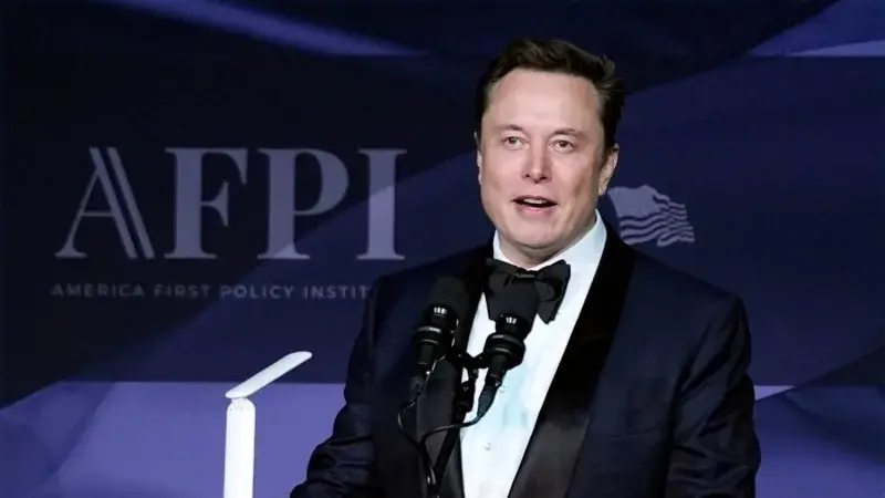 Alman hükümeti Elon Musk'ı Şubat'taki genel seçimleri etkilemeye çalışmakla suçladı