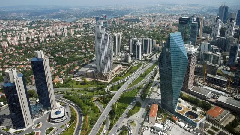“Yabancı yatırımcılar faiz indirimleri ve enflasyondaki düşüşün etkisiyle Türkiye'ye yatırım yapıyor”