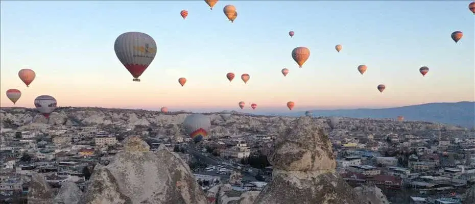 Kapadokya'da sıcak hava balonu yolcu sayısında tüm zamanların rekoru kırıldı