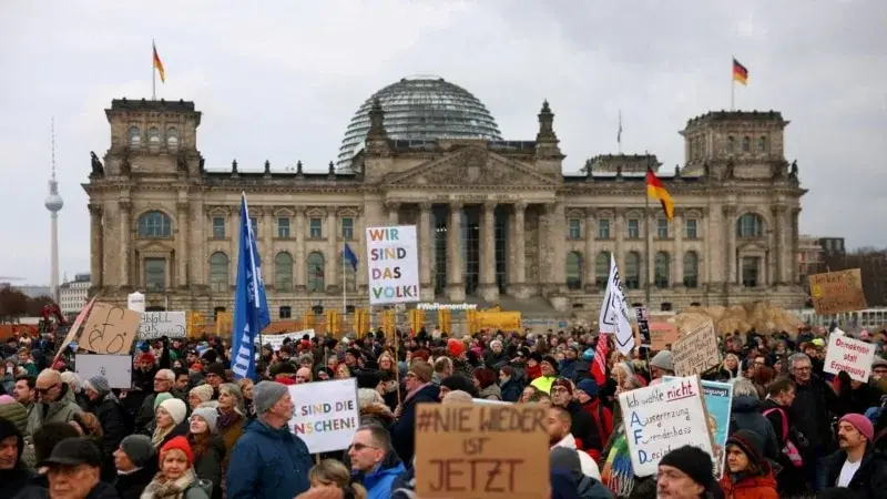 Almanya'da seçimler öncesinde aşırı sağcı AfD'ye karşı büyük protesto