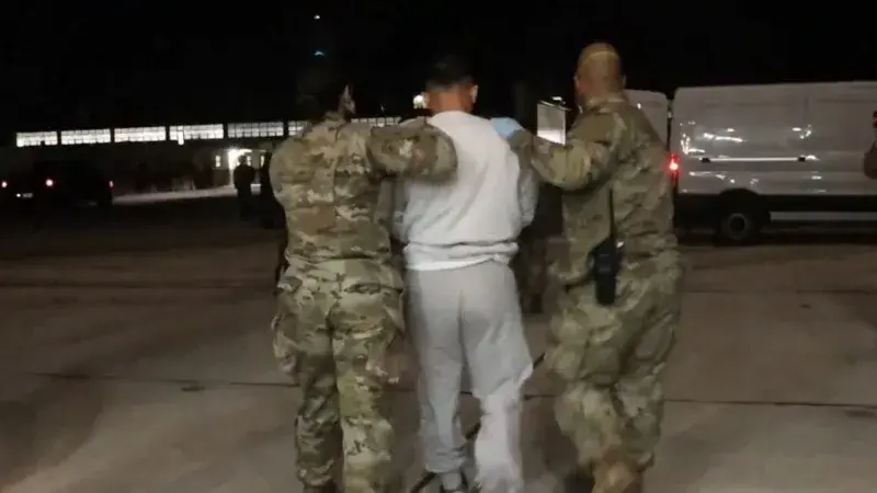 ABD yasadışı göçmenleri Guantanamo’ya gönderme işlemine devam ediyor