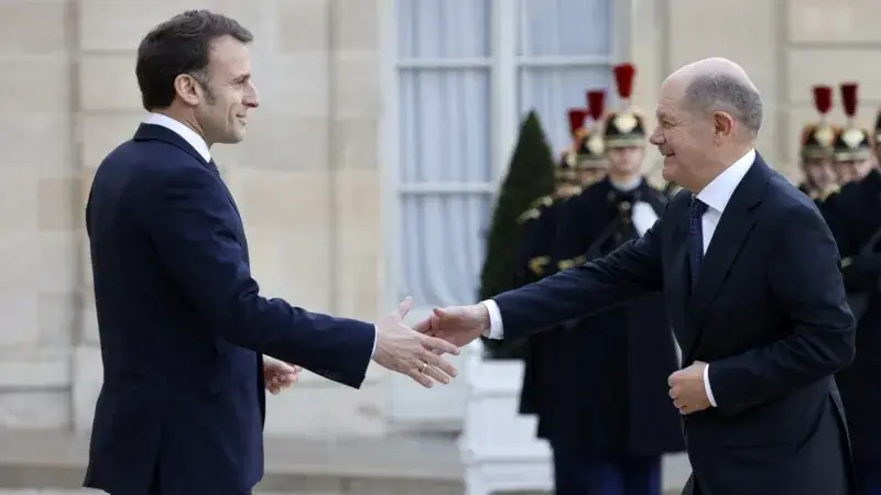 Avrupalı liderler “Ukrayna ve Avrupa güvenliği” için Paris’te toplandı, Macron Trump'la telefonda görüştü