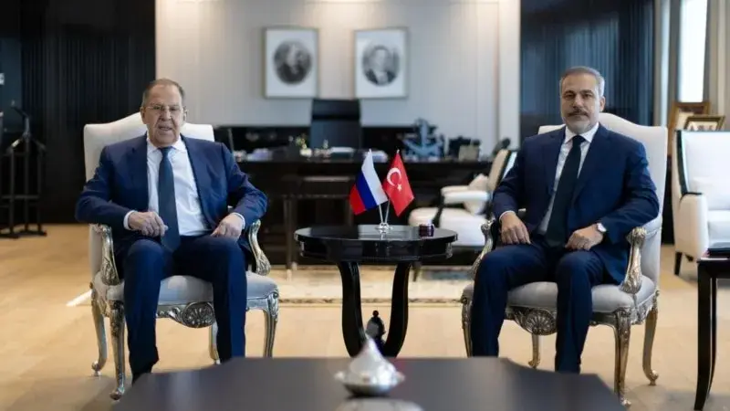 Lavrov Ankara ziyaretinde barışın koşulunun “Ukrayna’nın NATO’ya girmemesi” olduğunu söyledi