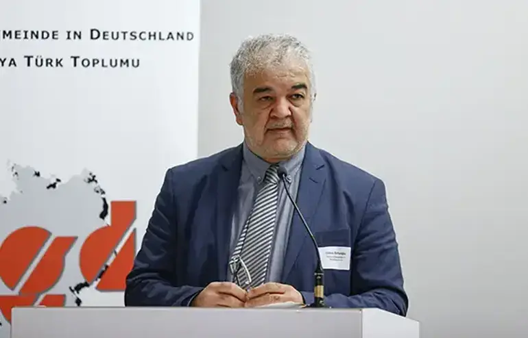 Gökay Sofuoğlu: Irkçı şiddet Almanya'da her gün can yakıyor
