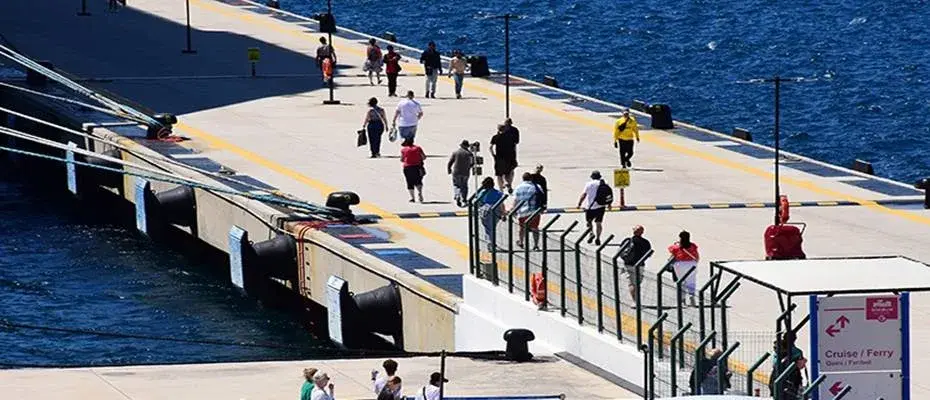 Bodrum'a Marella Discovery 2 kruvaziyeri 1874 yolcu getirdi