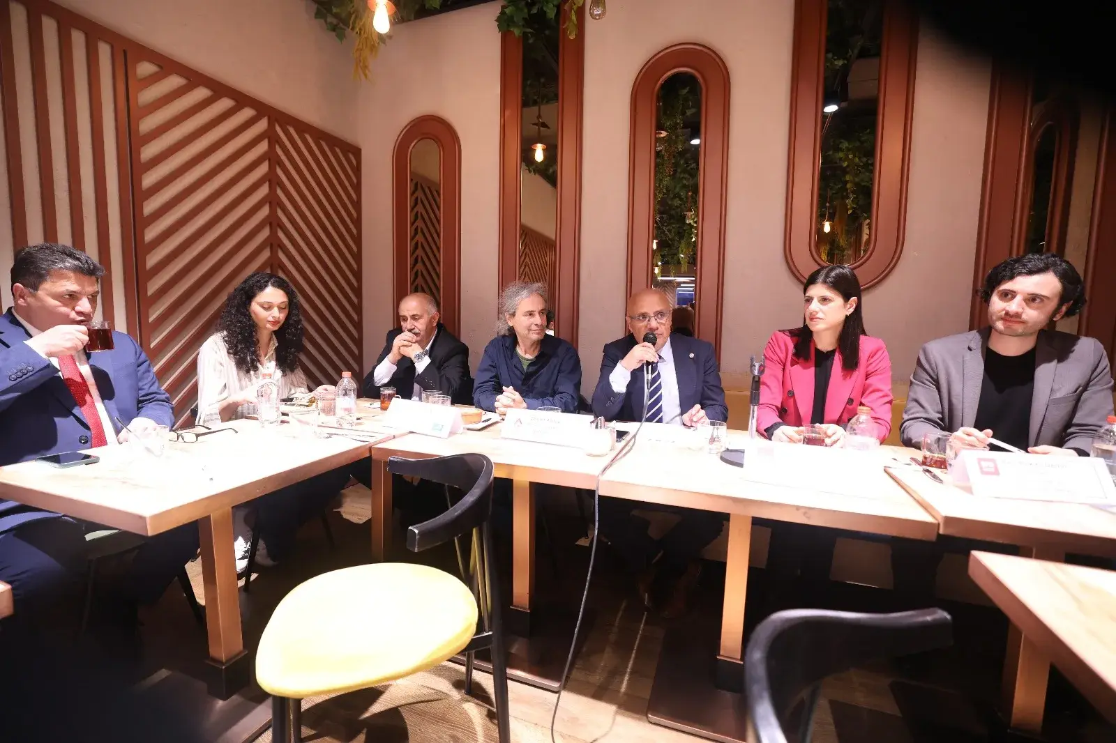 Berlin’de TDU Buluşmasında Göç ve Ulaşım Politikaları Masaya Yatırıldı