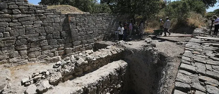 Çanakkale'deki Kazılar Troya Savaşı'nın İzinde İlerliyor