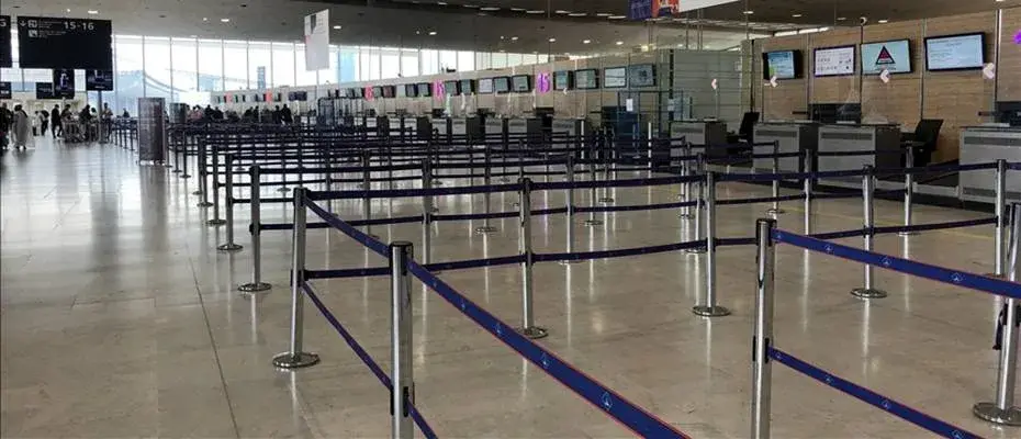 Paris ve Çeşitli Şehirlerde Bazı Uçuşlar İptal Edildi