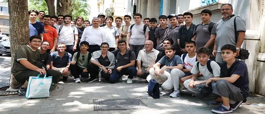 Türk öğrenciler Tunus’ta kültürü yaşayarak Arapça öğreniyor