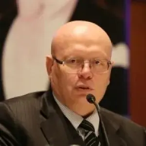 AKIL TUTULMASI: IRKÇILIK