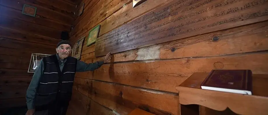 Kastamonu'da 126 yıllık çivisiz cami yıllara meydan okuyor