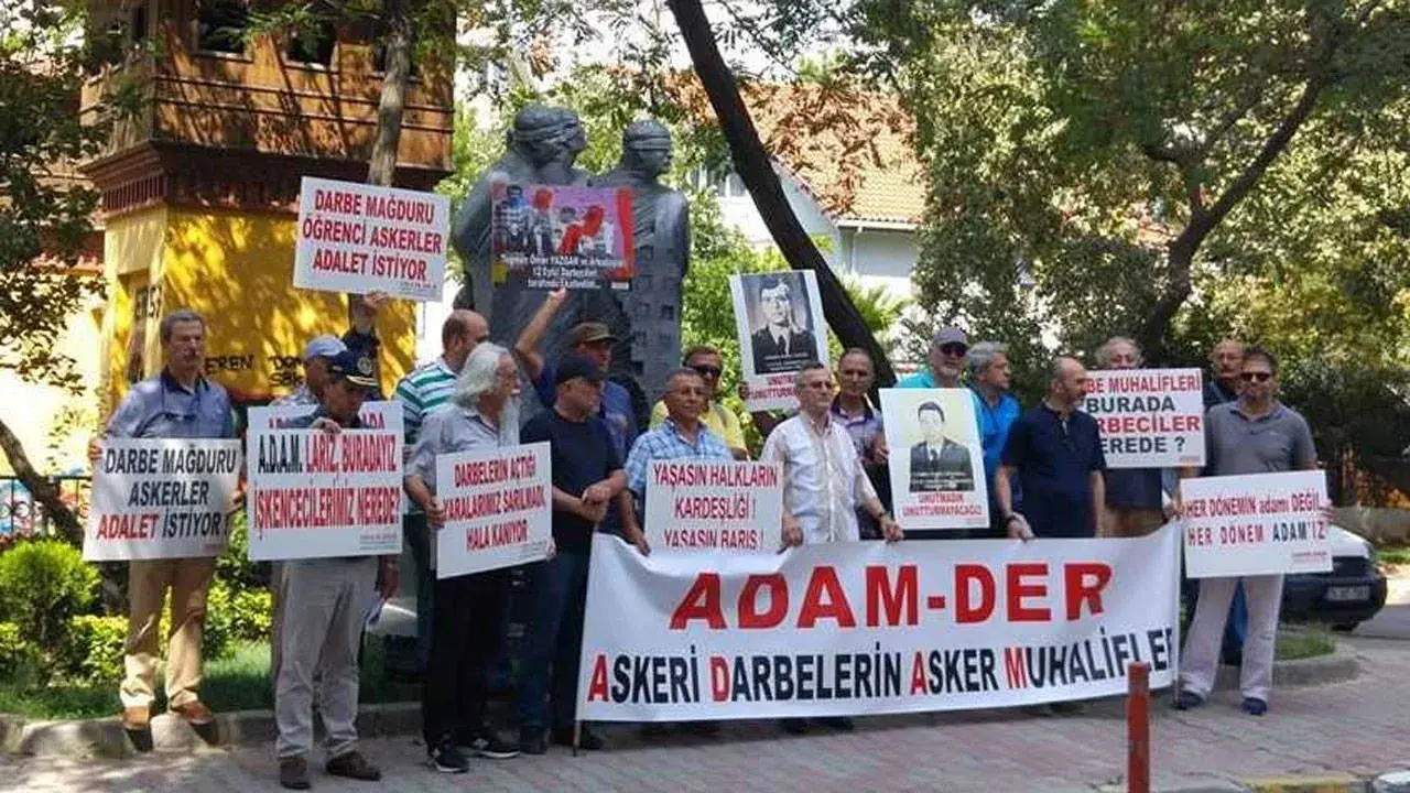 “NATO dağıtılmalıdır!”
