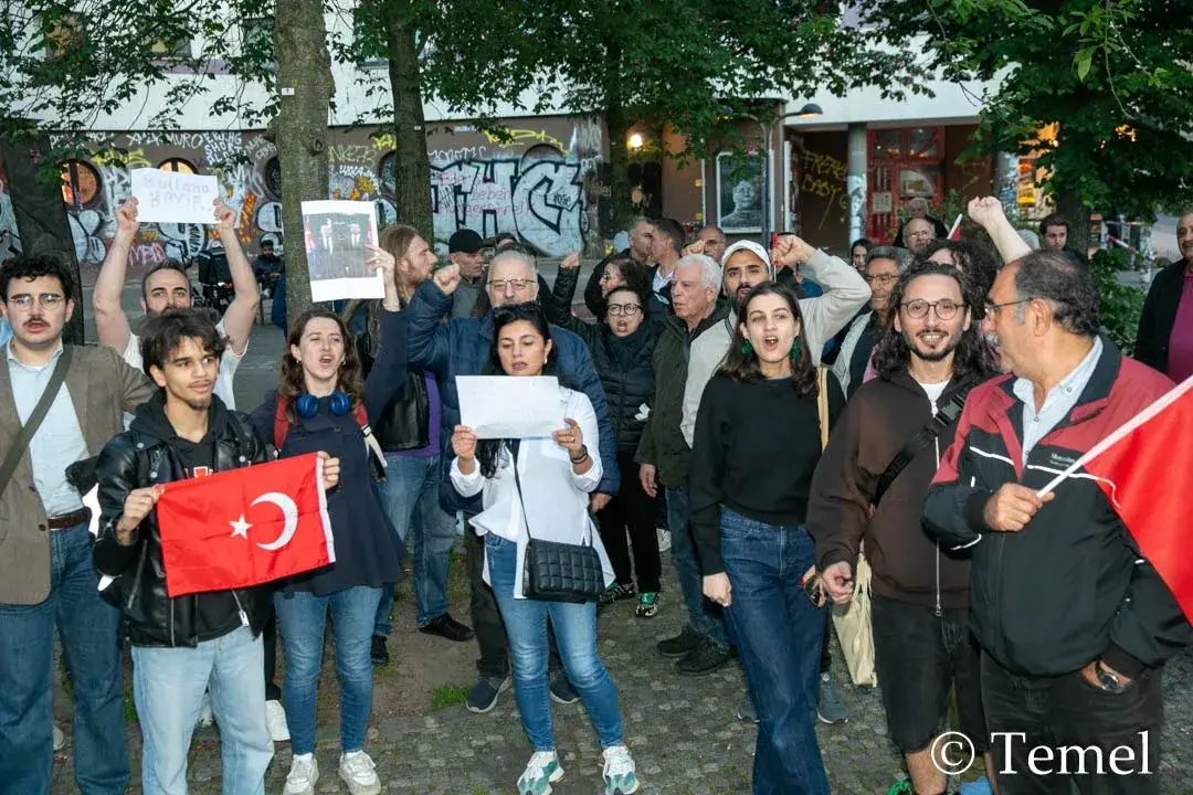 Berlinli CHP’lilerden “Mutlak Butlan” Protestosu