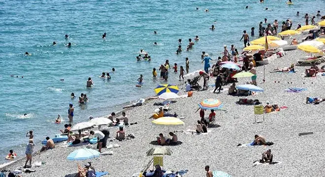 Bu Kuralları Bilmeyen Turistler Türkiye`de Cezayla Karşılaşabilir