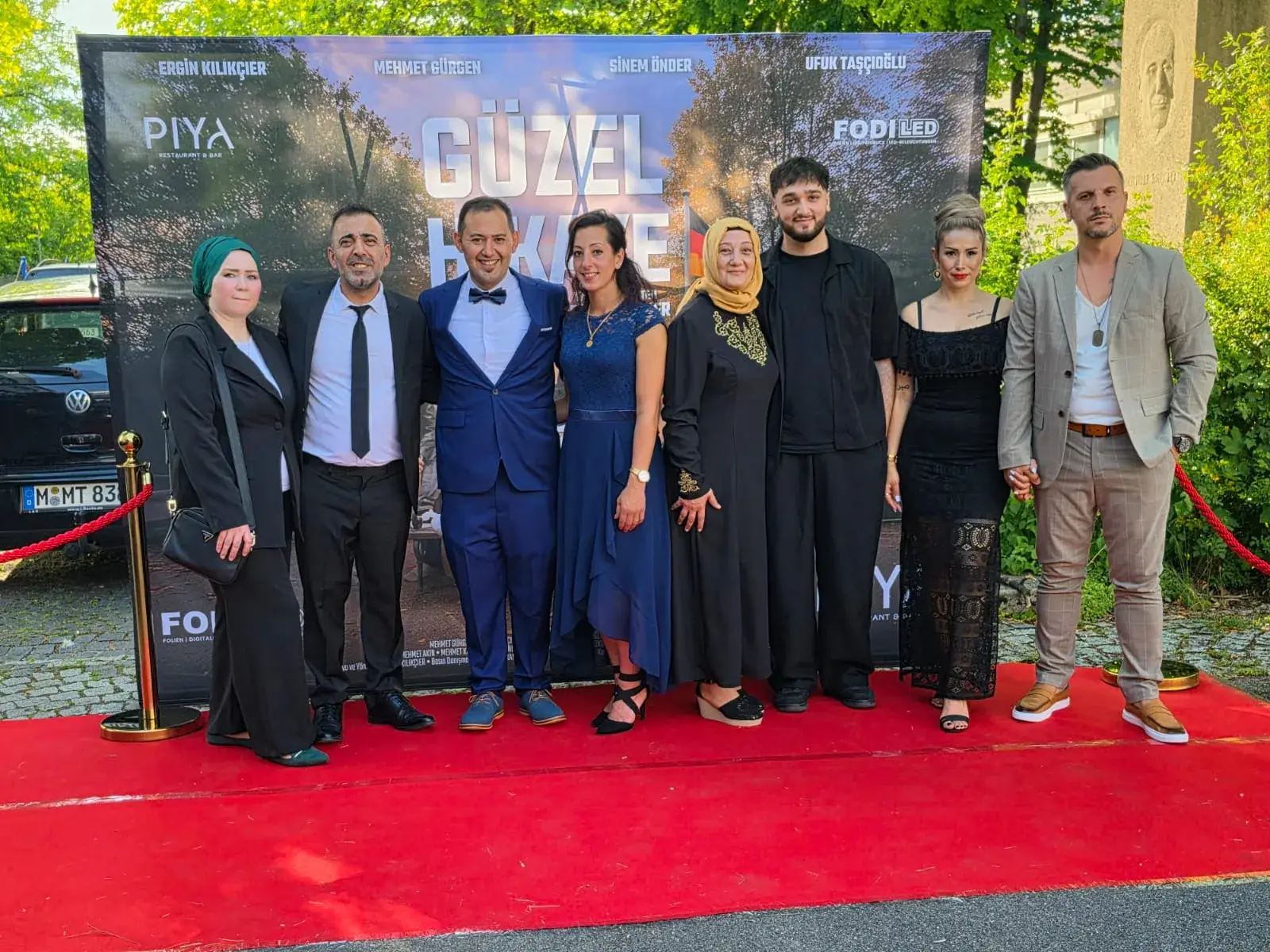 Münih’te Bir İlk: Türk Yapımı Dijital Dizi “Güzel Hikaye” Görkemli Gala ile Tanıtıldı